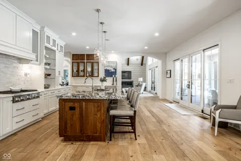 $2,500,000 | 4242 Watson Rd, Greenwood, IN 46143