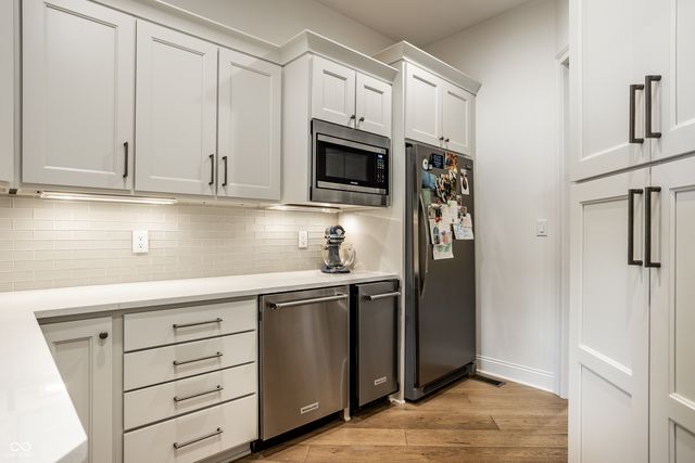 $2,500,000 | 4242 Watson Rd, Greenwood, IN 46143