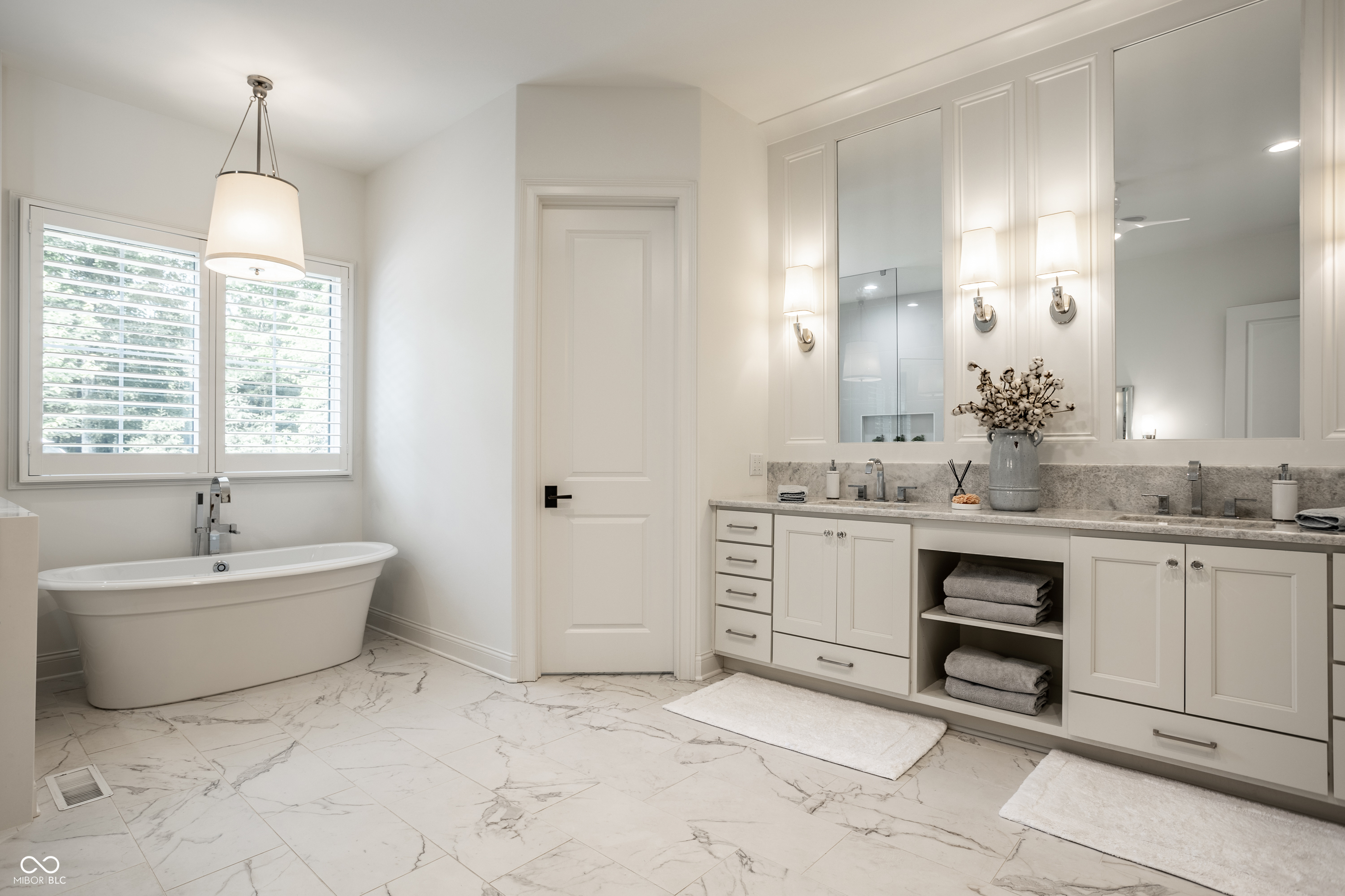 4242 Watson Rd Greenwood, IN 46143 - Photo 42 of 97