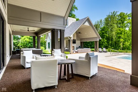 $2,500,000 | 4242 Watson Rd, Greenwood, IN 46143