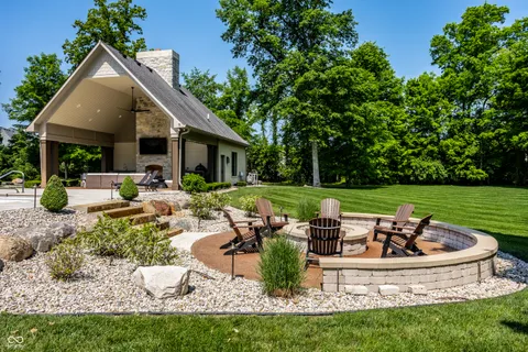 $2,500,000 | 4242 Watson Rd, Greenwood, IN 46143