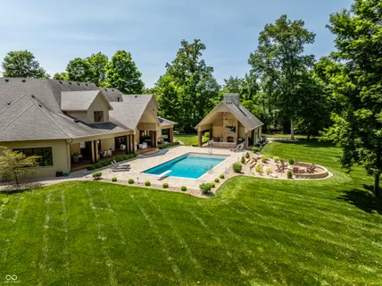 $2,500,000 | 4242 Watson Rd, Greenwood, IN 46143