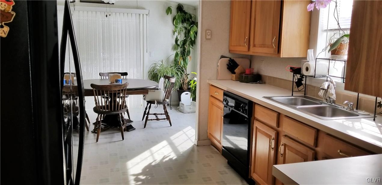 355 State Road Lehighton, PA 18235 - Photo 4 of 11 Gallery Image 4