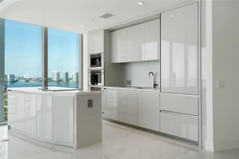 $2,699,900 | 18975 Collins Avenue, Unit 1104, Sunny Isles Beach, FL 33160