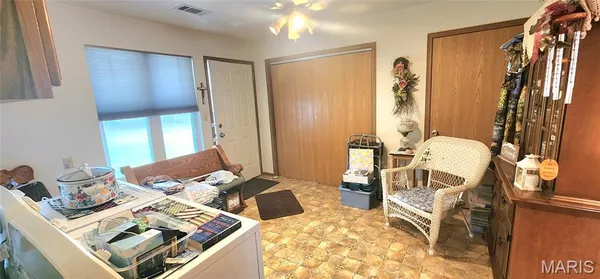 $90,000 | 215 East First Street, Ellis Grove, IL 62241