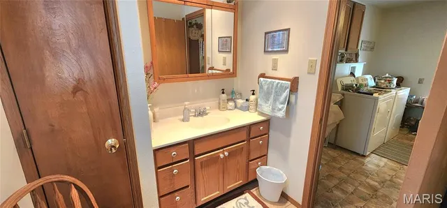 $110,000 | 215 East First Street, Ellis Grove, IL 62241