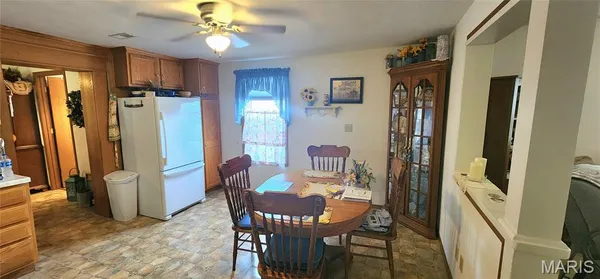 $90,000 | 215 East First Street, Ellis Grove, IL 62241