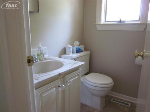5355 Burwick Road Grand Blanc, MI 48439 - Photo 8 of 26 20211562-7.JPG
