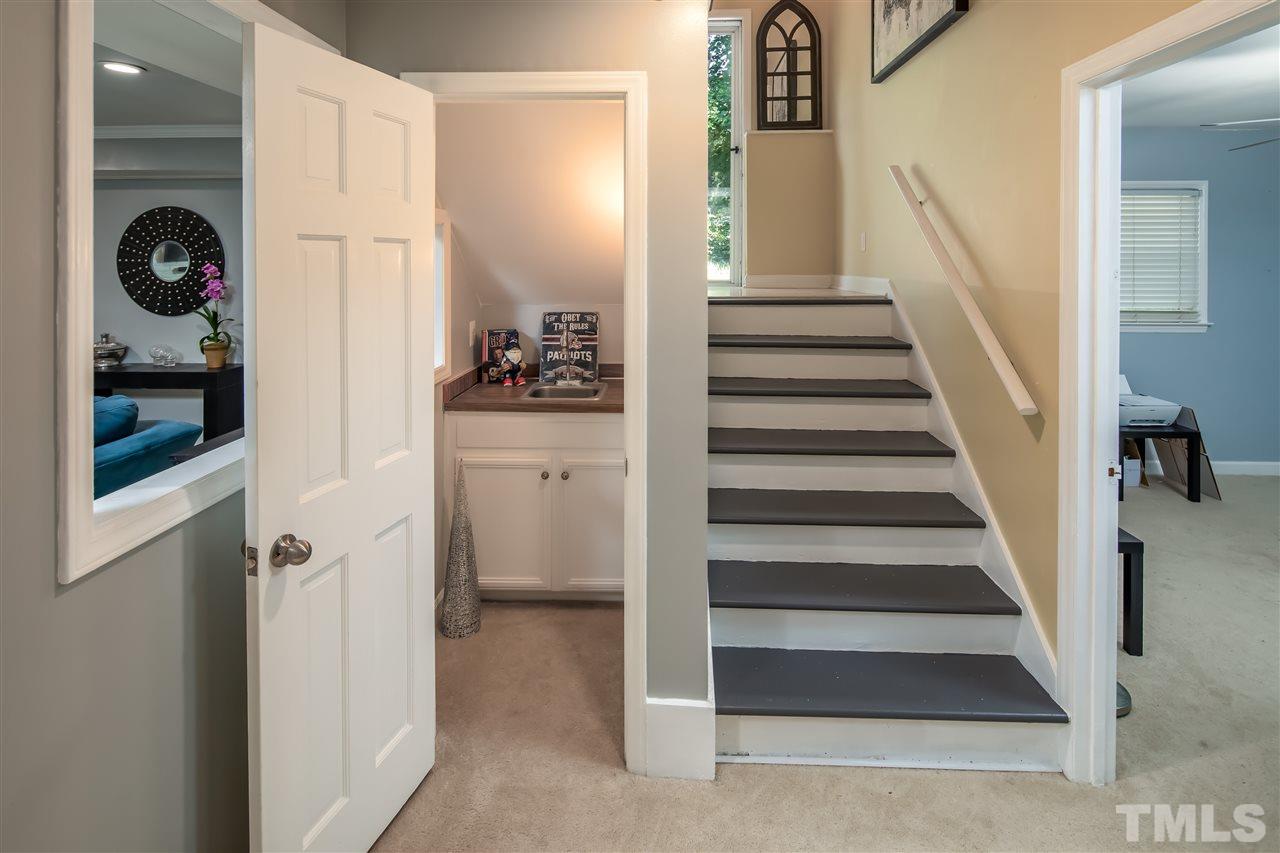 2000 Port Royal Road Raleigh, NC 27609 - Photo 16 of 29
