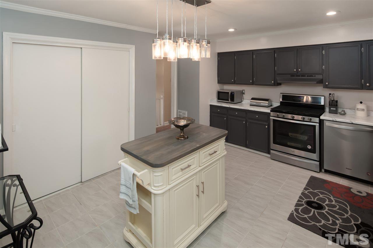 2000 Port Royal Road Raleigh, NC 27609 - Photo 10 of 29