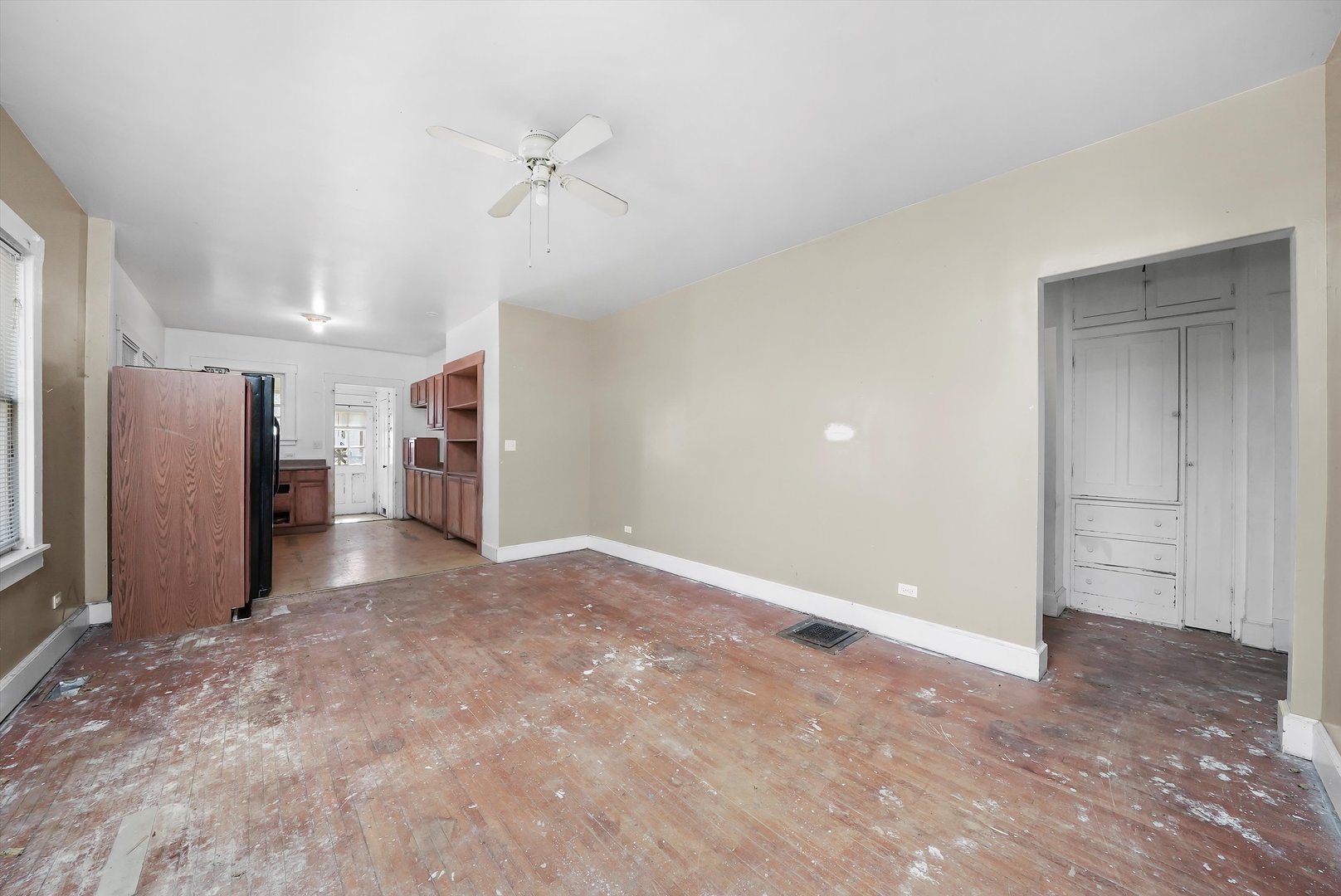 2405 North Club Road McHenry, IL 60051 - Photo 11 of 25 a view of a room with a refrigerator