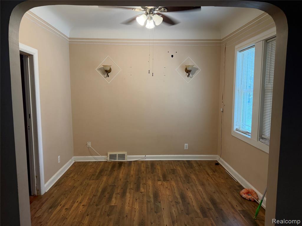 3992 Dallas Avenue Warren, MI 48091 - Photo 8 of 16