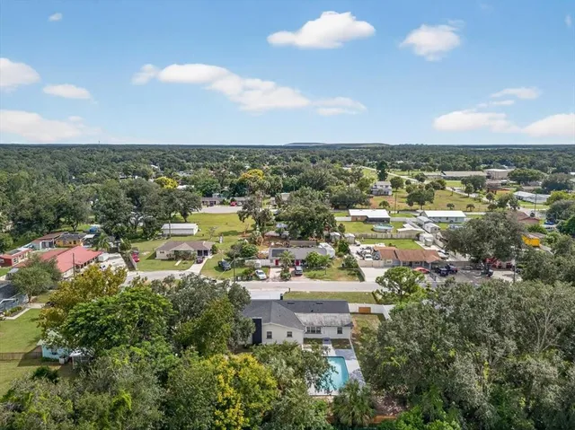 $399,900 | 4135 Orange Avenue, Mulberry, FL 33860