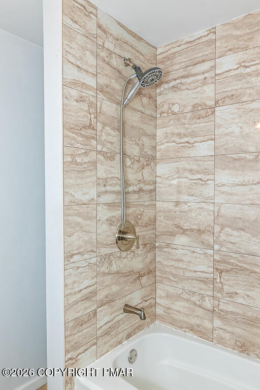 755 White Oak Road Cresco, PA 18326 - Photo 29 of 50 a bathroom with a shower
