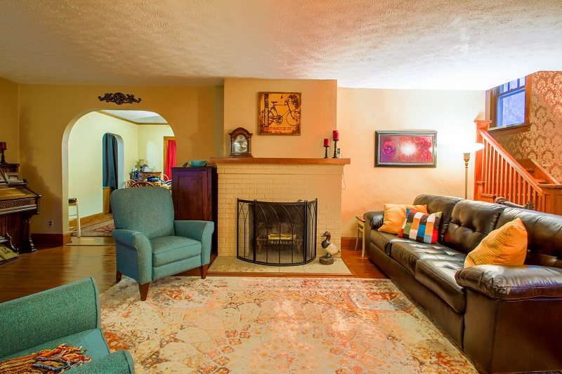 1802 Ridge Avenue Rockford, IL 61103 - Photo 4 of 22 Gallery Image 4