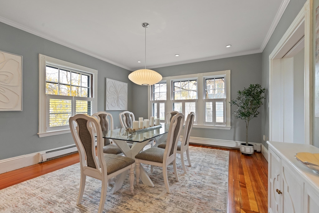 12 Toxteth Street Brookline, MA 02445 - Photo 8 of 37 Gallery Image 8