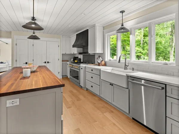 $2,195,000 | 78 Crescent Road, Burlington, VT 05401