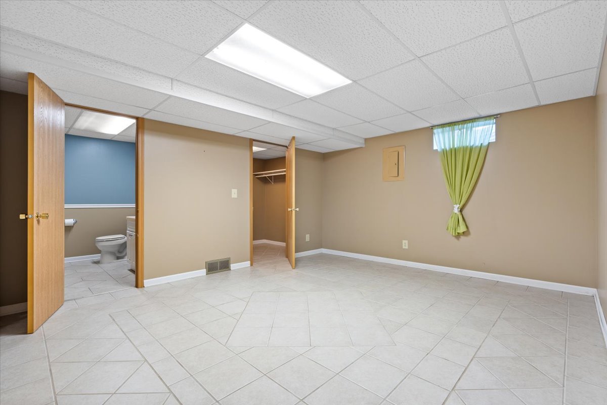 6629 Swansdown Road Loves Park, IL 61111 - Photo 30 of 48