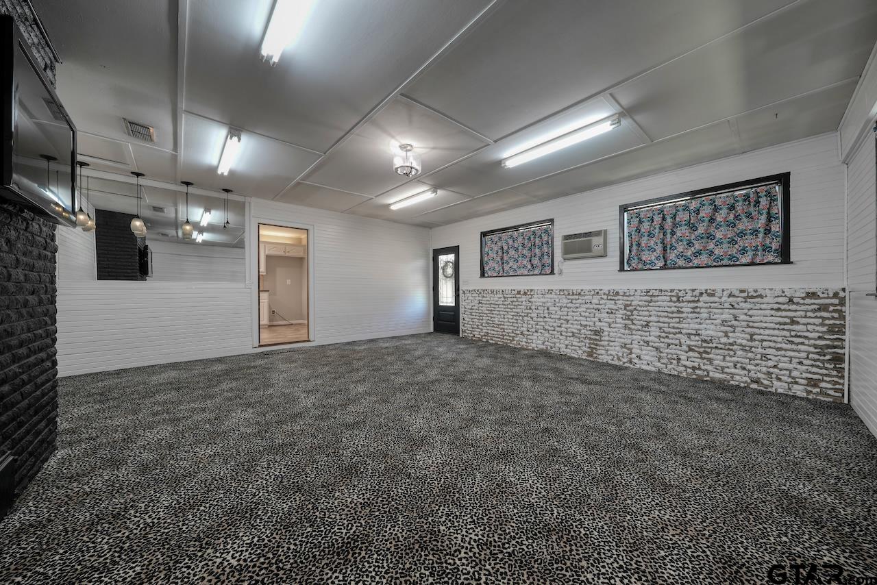 10439 County Road 4150 Tyler, TX 75704 - Photo 17 of 47