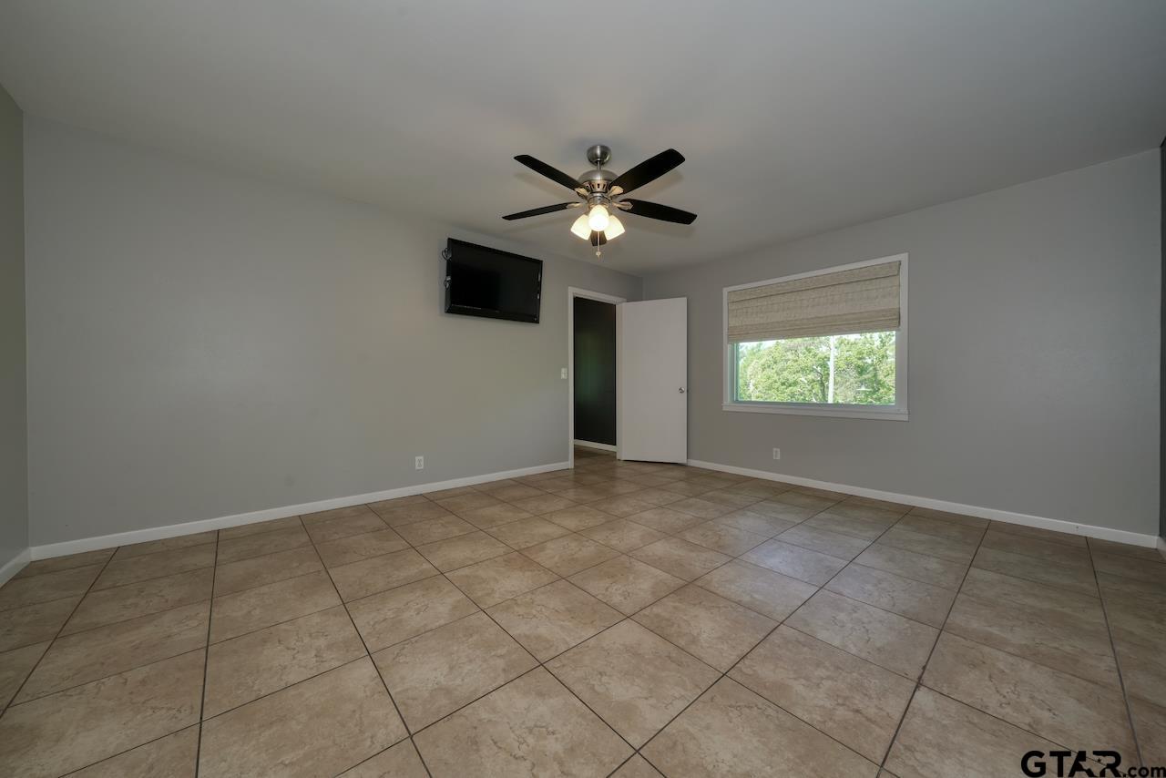 10439 County Road 4150 Tyler, TX 75704 - Photo 19 of 47