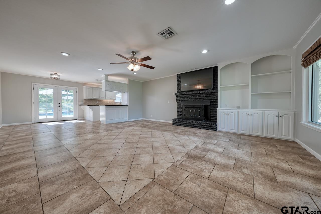 10439 County Road 4150 Tyler, TX 75704 - Photo 7 of 47