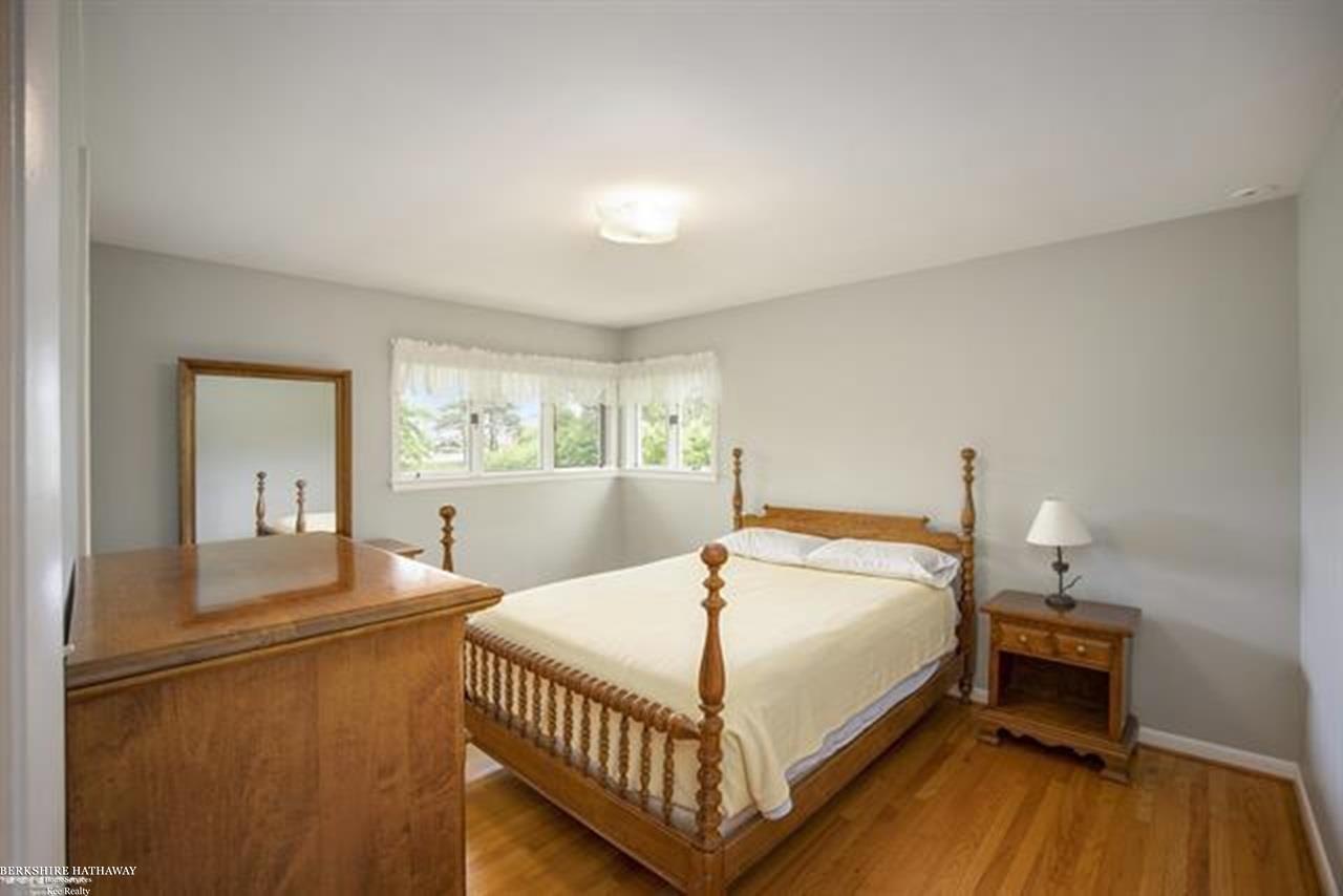 3162 McClure Road Troy, MI 48084 - Photo 4 of 8