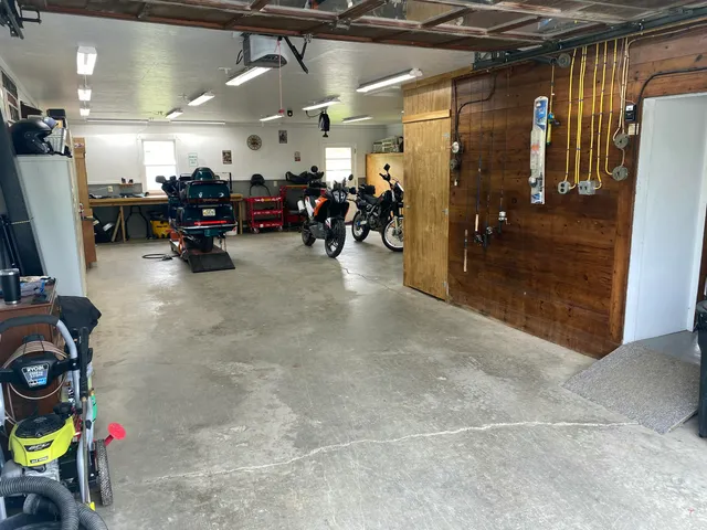 $279,000 | 13 Main Street, Cambridge, ME 04923