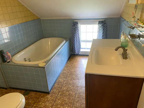 $279,000 | 13 Main Street, Cambridge, ME 04923