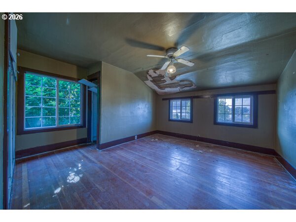 1090 Fir Avenue Reedsport, OR 97467 - Photo 24 of 40 Bedroom