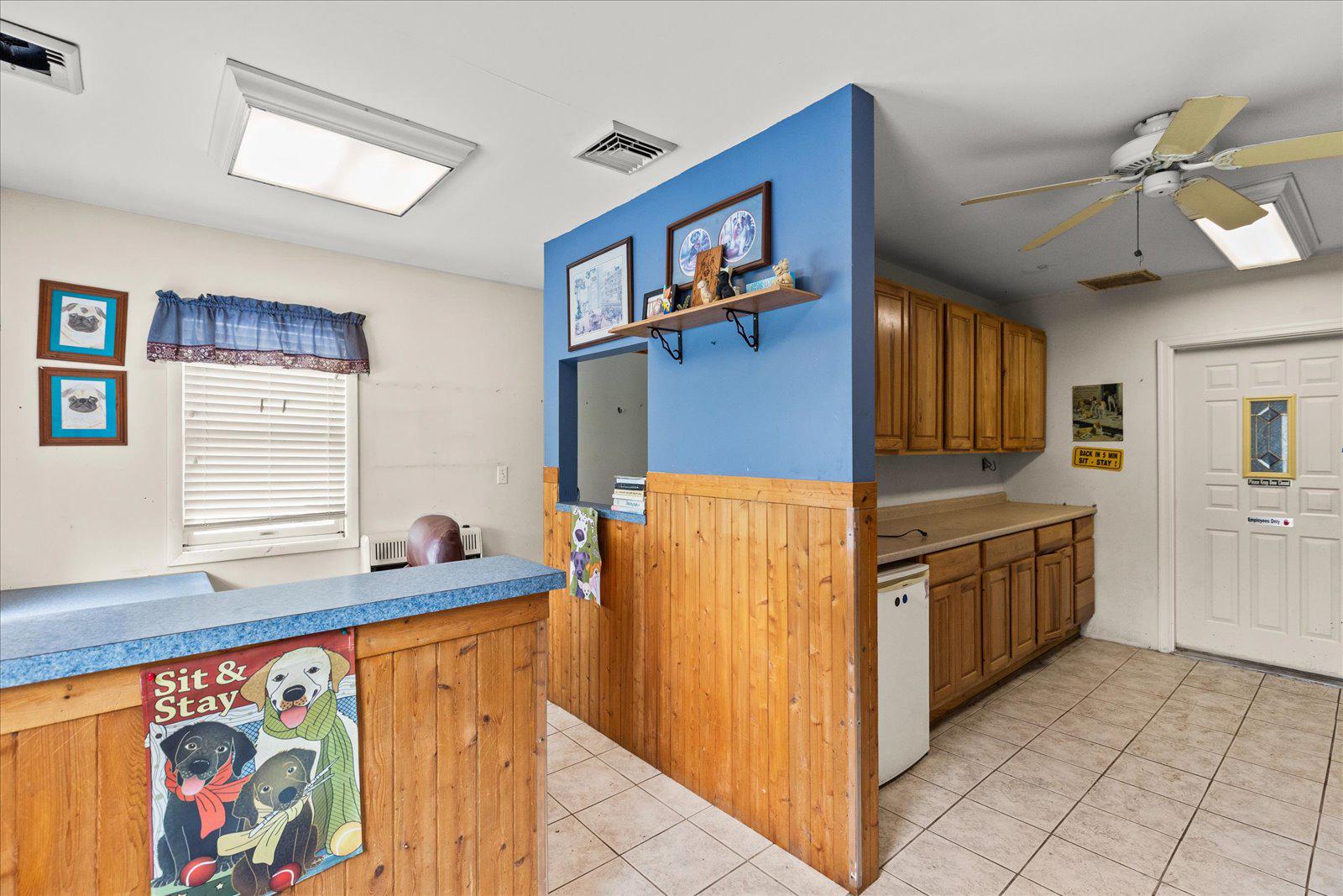 333 Newcomer Road Windsor, PA 17366 - Photo 47 of 112 Kennel office