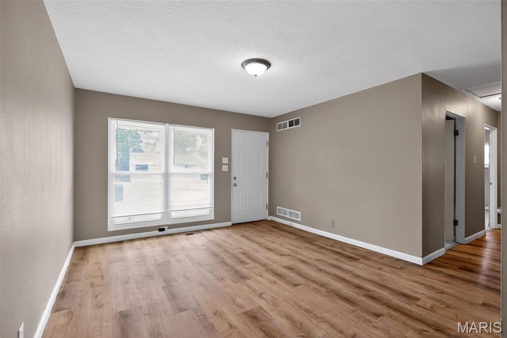 143 Grampian Road St. Louis, MO 63137 - Photo 10 of 30