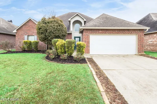 $210,000 | 104 Greenvale Drive, Carencro, LA 70520