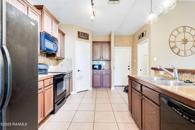 $210,000 | 104 Greenvale Drive, Carencro, LA 70520