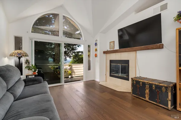 $619,000 | 2008 Stonefield Lane, Santa Rosa, CA 95403