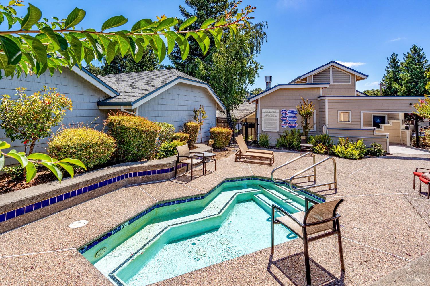 2008 Stonefield Lane Santa Rosa, CA 95403 - Photo 41 of 44 Spa