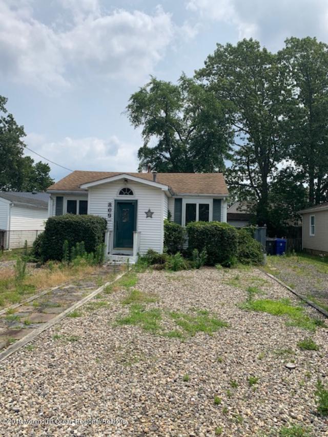 809 Pine Shore Road Toms River, NJ 08753 - Photo 3 of 15 809 pine shore 1