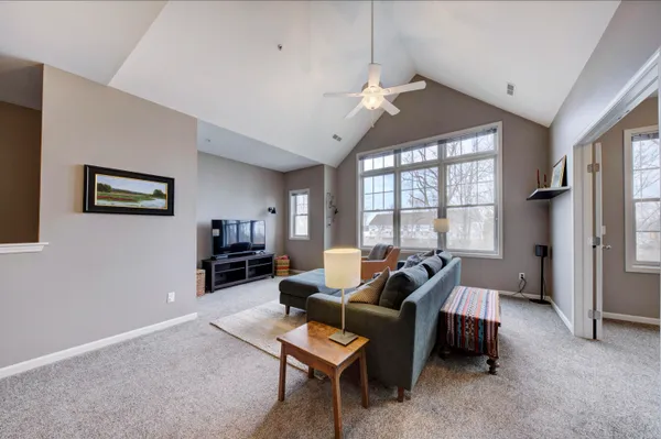 $425,000 | 2591 West Towne Street, Ann Arbor, MI 48103