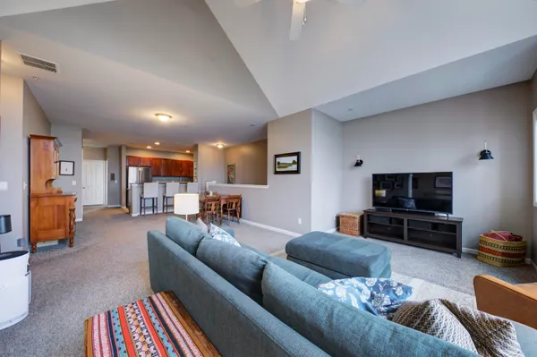 $425,000 | 2591 West Towne Street, Ann Arbor, MI 48103