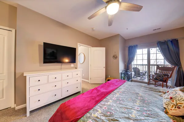 $425,000 | 2591 West Towne Street, Ann Arbor, MI 48103