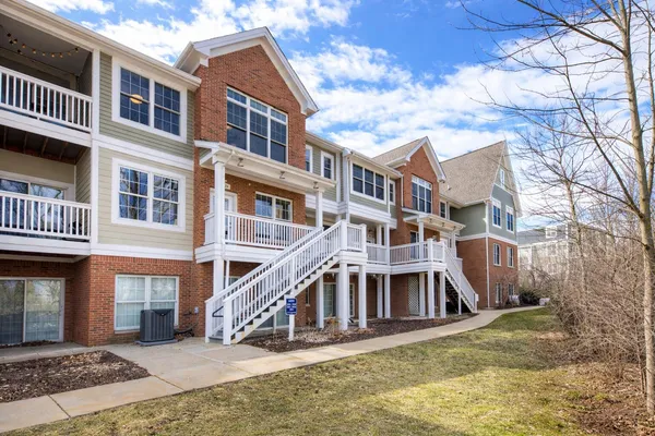 $425,000 | 2591 West Towne Street, Ann Arbor, MI 48103
