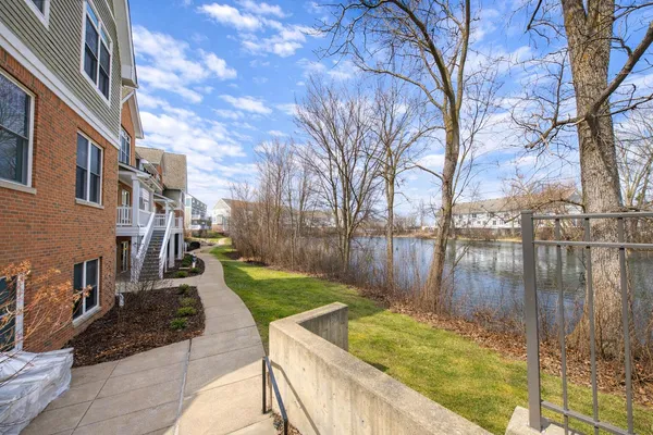 $425,000 | 2591 West Towne Street, Ann Arbor, MI 48103