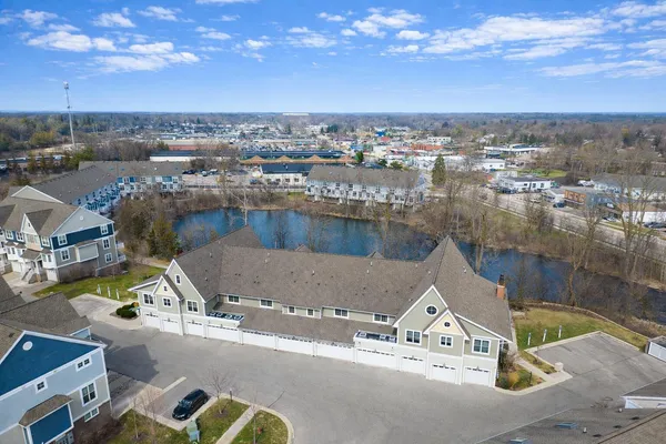 $425,000 | 2591 West Towne Street, Ann Arbor, MI 48103