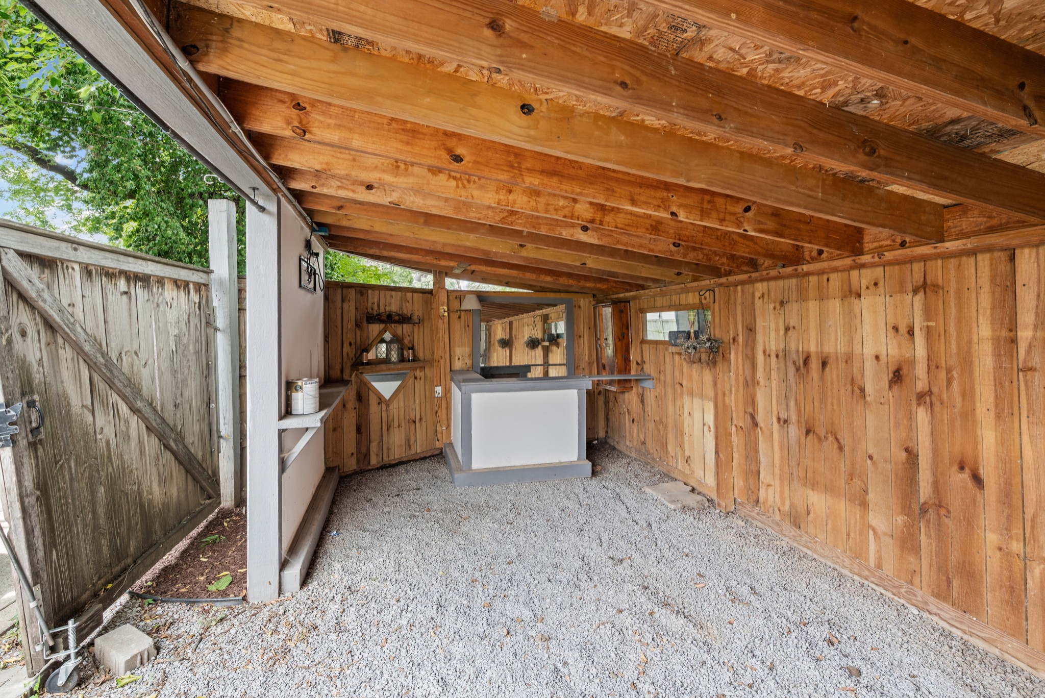 1815 3rd Avenue North Nashville, TN 37208 - Photo 36 of 44 a view of a storage room