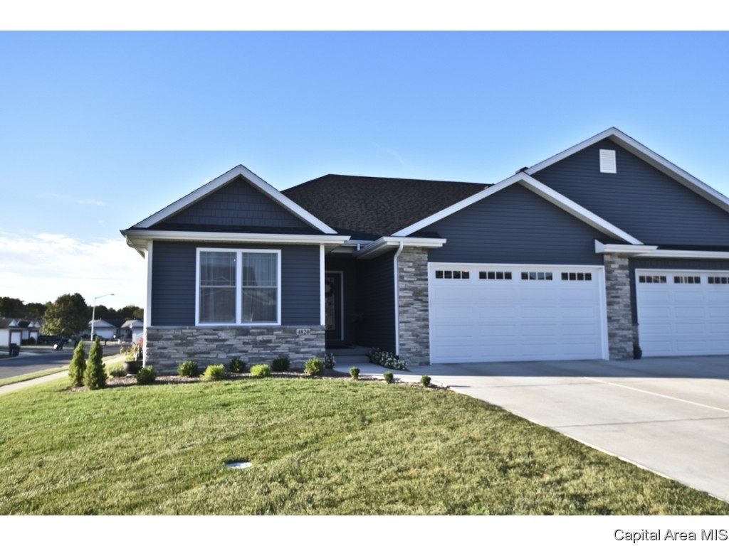 4820 Chestnut Drive Springfield, IL 62711 - Photo 1 of 30 Gallery Image 1