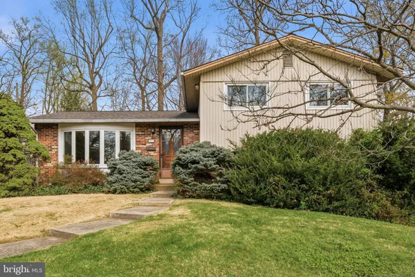 $615,000 | 4519 Weyburn Drive, Annandale, VA 22003