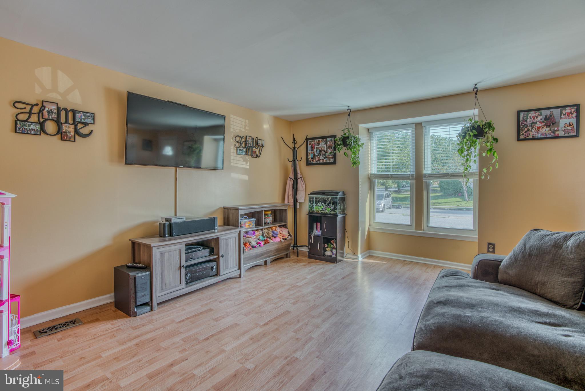 6 Trailwood Road Baltimore, MD 21236 - Photo 5 of 33 Gallery Image 5