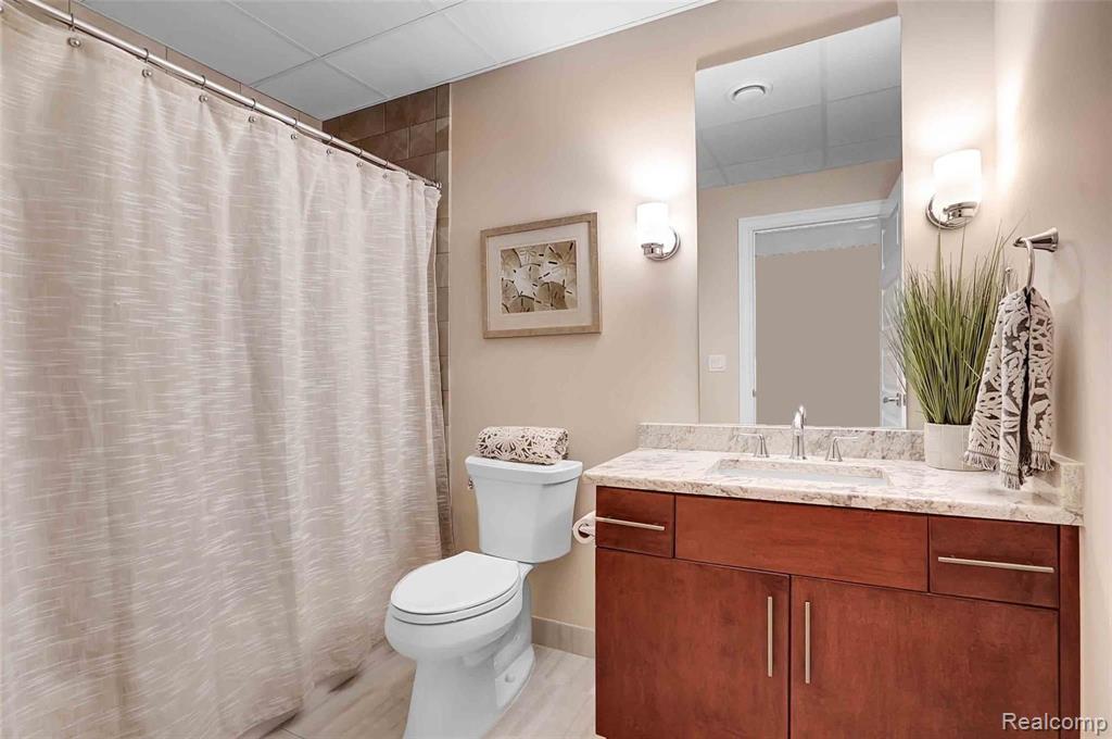 36025 West 14 Mile Road Farmington Hills, MI 48331 - Photo 31 of 38