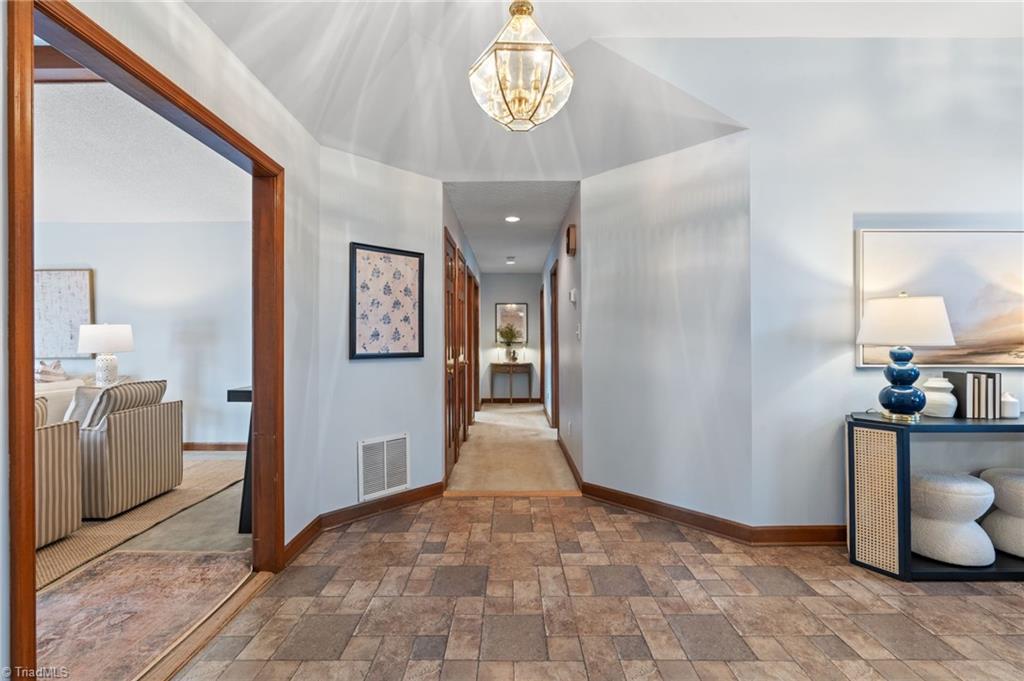 4875 Hampton Road Clemmons, NC 27012 - Photo 13 of 32