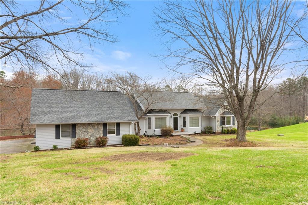 4875 Hampton Road Clemmons, NC 27012 - Photo 3 of 32