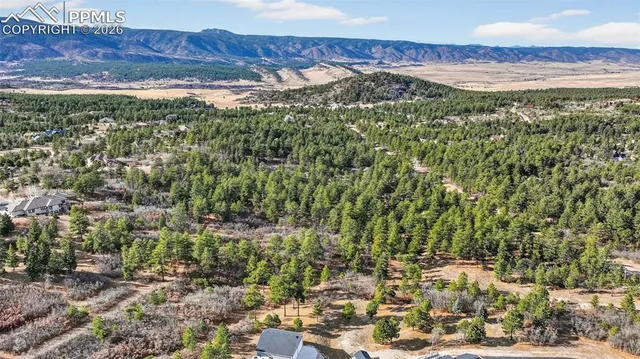 a view of a area with a yard